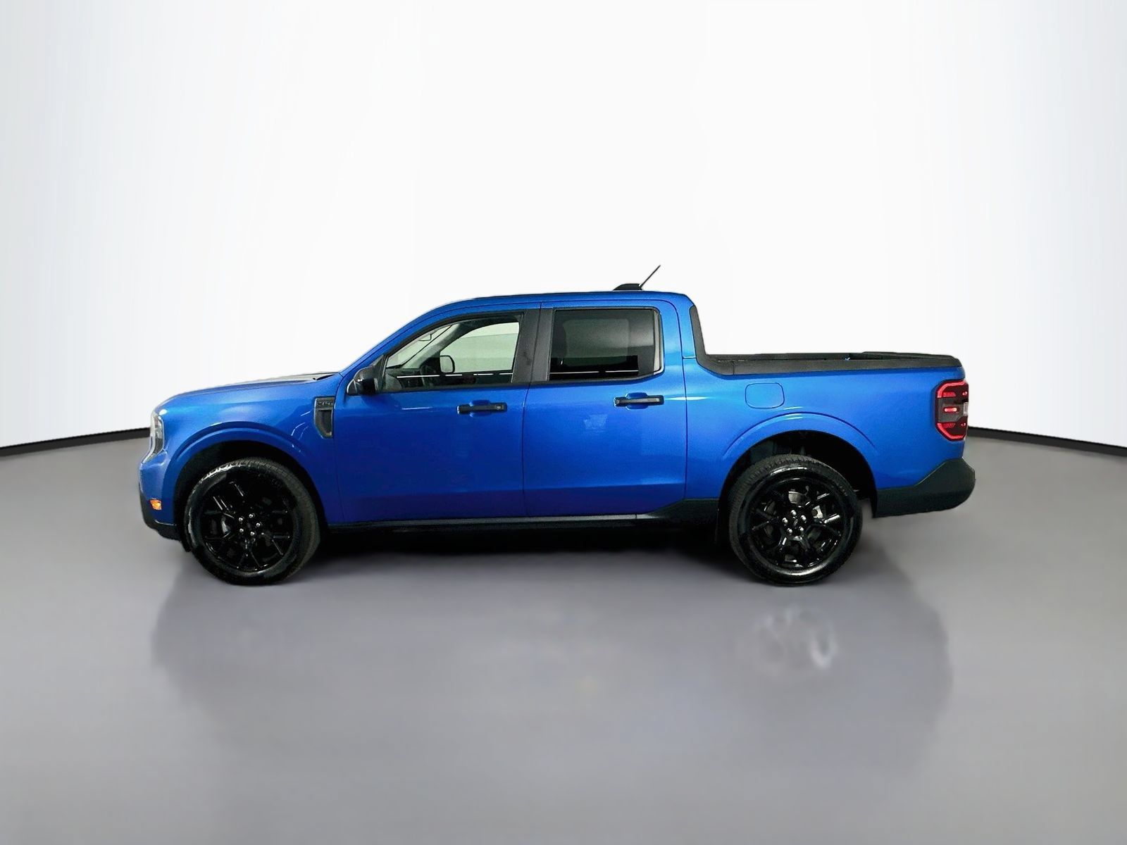 Used 2025 Ford Maverick XLT w/ XLT Luxury Package AWD/4WD image 4