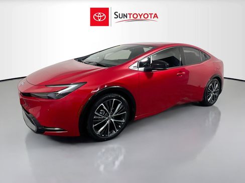 Used 2024 Toyota Prius XLE image 9