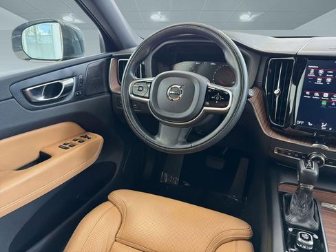 Used 2021 Volvo XC60 T5 Inscription w/ Advanced Package FWD image 28