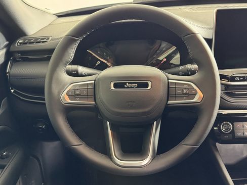 New 2026 Jeep Compass Latitude image 22