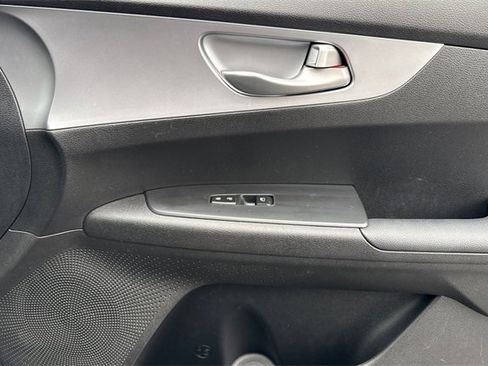 Certified 2023 Kia Forte LXS w/ LXS Technology Package image 21