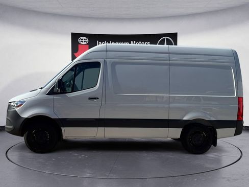 New 2025 Mercedes-Benz Sprinter 2500 image 2