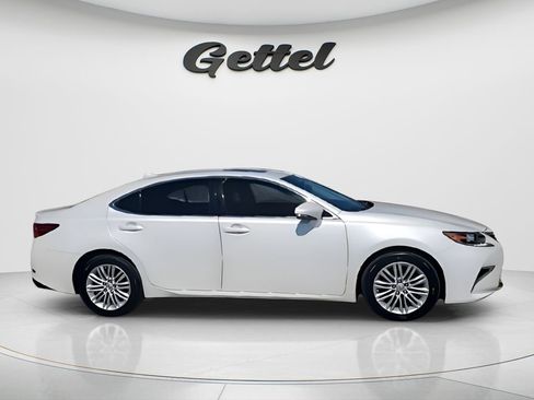 Used 2016 Lexus ES 350 w/ Premium Package w/Wood Trim image 9