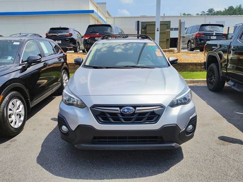 Used 2022 Subaru Crosstrek 2.5i Sport w/ Moonroof Package AWD/4WD image 2