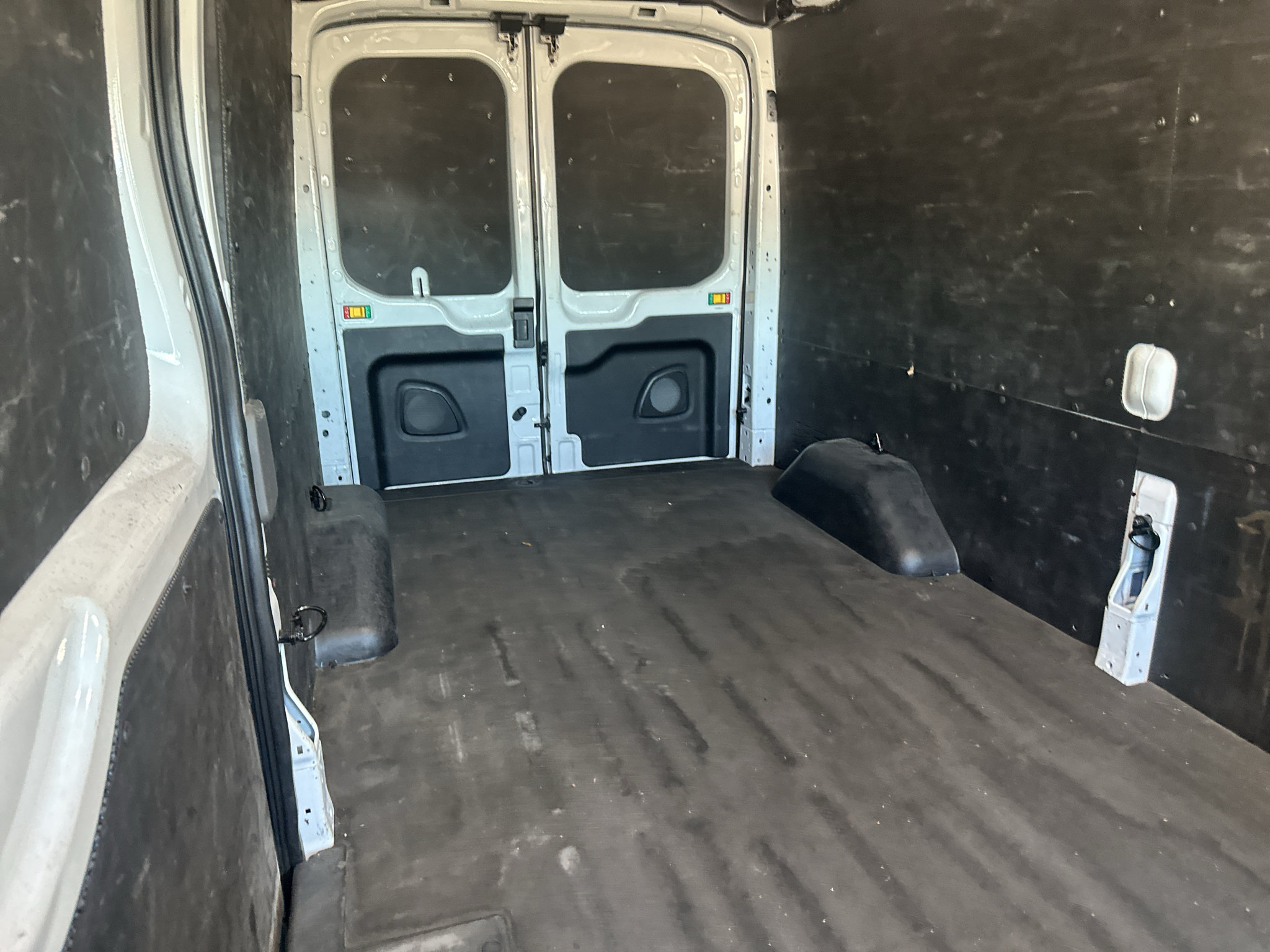 Used 2023 Ford Transit 250 Medium Roof w/ Load Area Protection Package RWD image 12