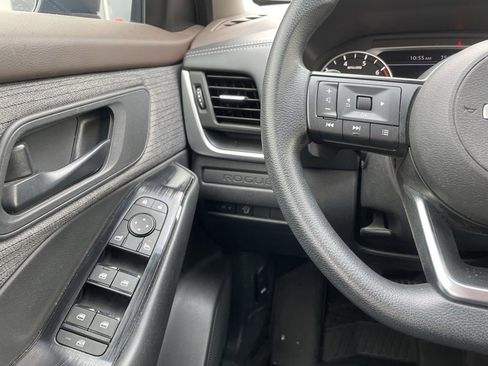 Certified 2023 Nissan Rogue S image 11