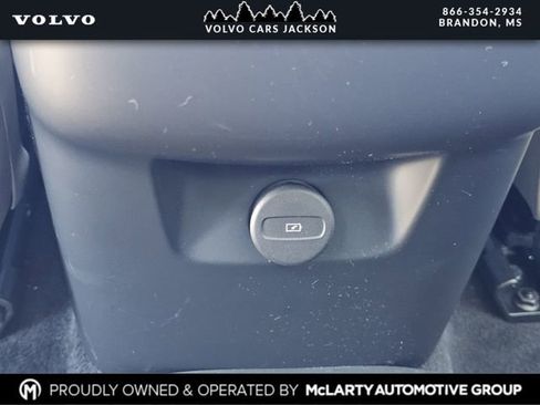 Used 2023 Volvo XC90 B5 Core w/ Protection Package Premier image 19