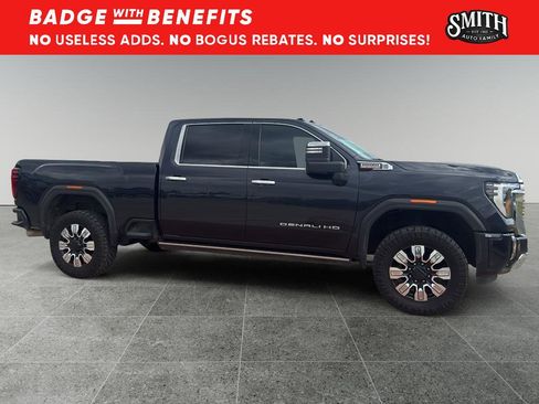 Used 2024 GMC Sierra 2500 Denali w/ Denali Reserve Package image 4