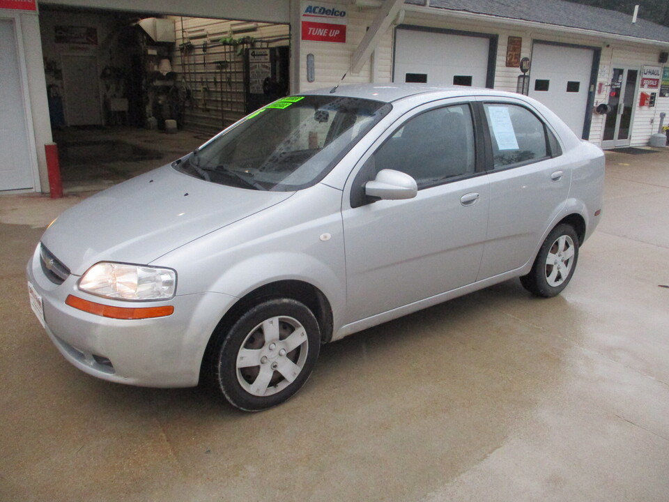 Used 2006 Chevrolet Aveo LS FWD image 11