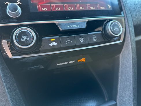 Used 2019 Honda Civic Sport image 27