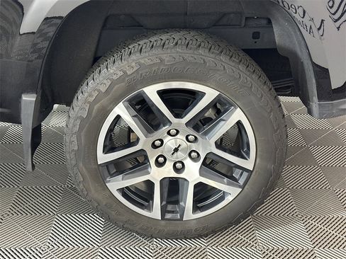 Used 2023 Chevrolet Colorado Z71 w/ Z71 Convenience Package 2 image 10