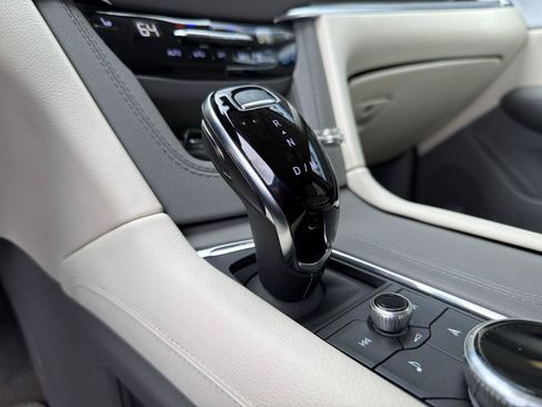 Used 2024 Cadillac XT5 Premium Luxury AWD/4WD image 33