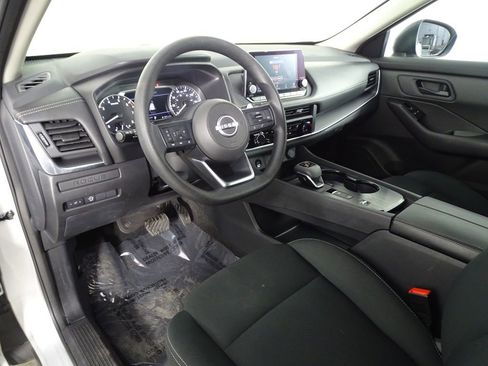 Used 2024 Nissan Rogue S image 20