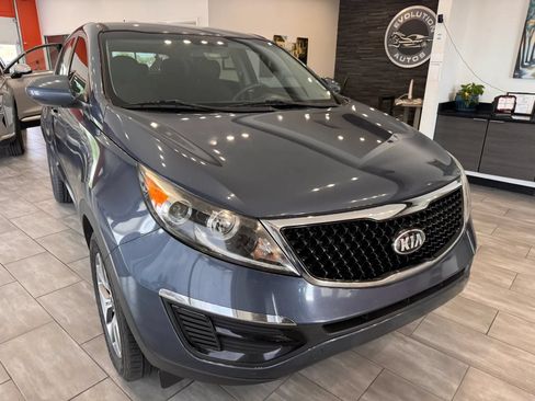 Used 2016 Kia Sportage LX FWD image 2