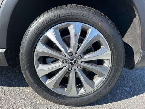 Used 2021 Mercedes-Benz GLE 350 GLE 350 w/ 3rd Row Seat Package image 31