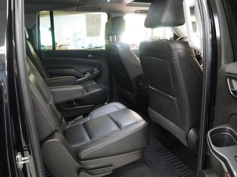 Used 2019 Chevrolet Suburban LT AWD/4WD image 23
