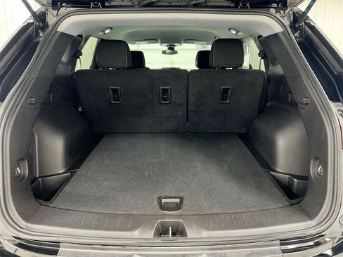 Used 2024 Chevrolet Blazer LT image 23