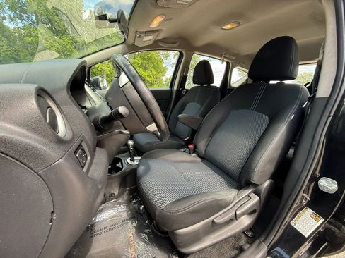Used 2016 Nissan Versa Note SV FWD image 11