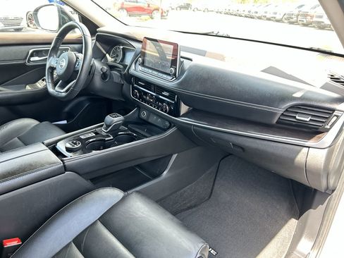 Used 2021 Nissan Rogue SL AWD/4WD image 15