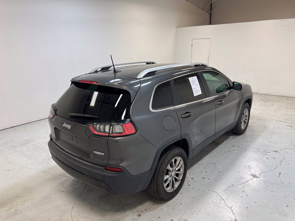 Used 2020 Jeep Cherokee Latitude Plus w/ Comfort/Convenience Group AWD/4WD image 2