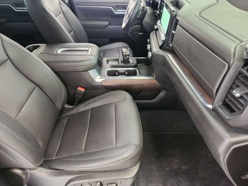 Used 2022 GMC Sierra 1500 SLT w/ SLT Premium Plus Package RWD image 14
