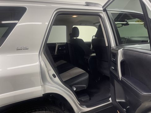 Used 2024 Toyota 4Runner SR5 image 21