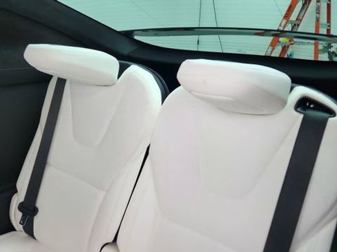 Used 2024 Tesla Model X Plaid image 31
