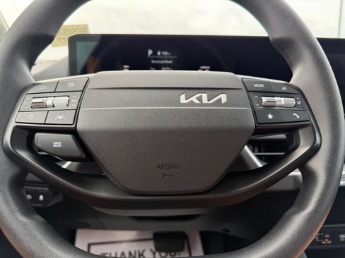 Used 2025 Kia K4 FWD image 17