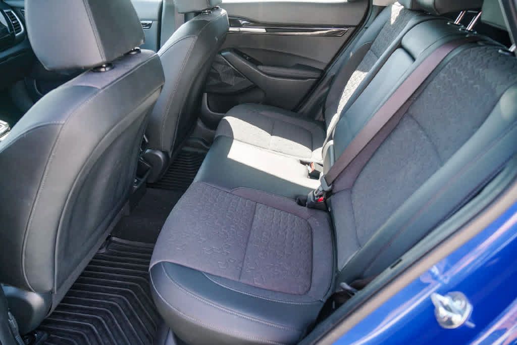 Certified 2025 Kia Seltos S FWD image 17