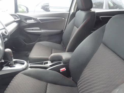Used 2019 Honda Fit Sport image 9