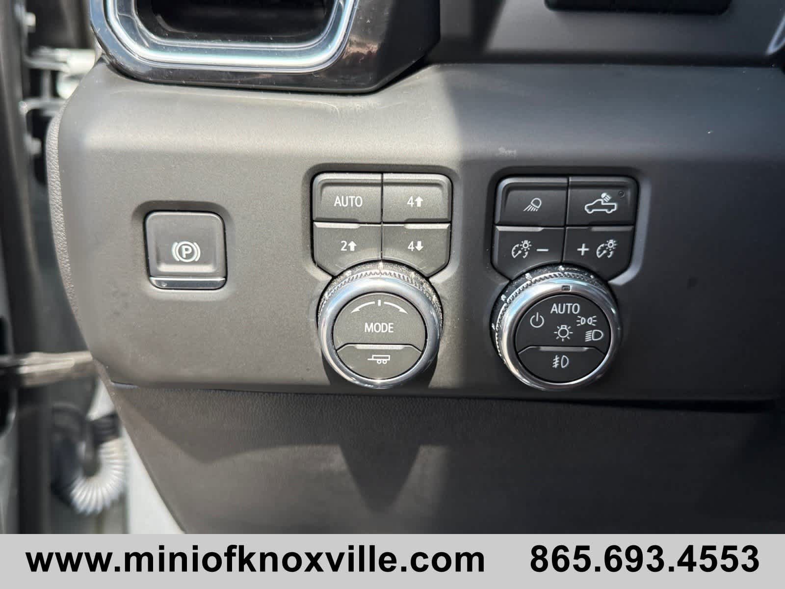 Used 2026 GMC Sierra 2500 Denali Ultimate w/ Max Trailering Package AWD/4WD image 38
