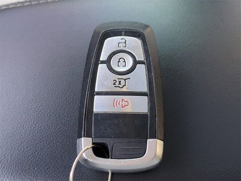 Used 2022 Ford Mustang Mach-E Premium image 33