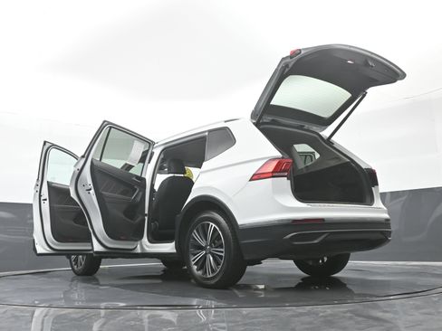 Used 2024 Volkswagen Tiguan Wolfsburg Edition AWD/4WD image 50