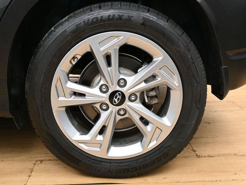Used 2023 Hyundai Kona SEL AWD/4WD image 13