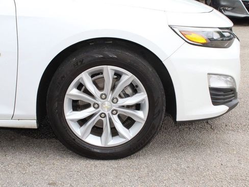Used 2021 Chevrolet Malibu LT FWD image 33