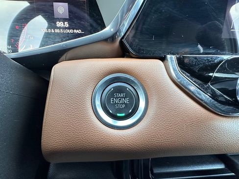 Certified 2025 GMC Canyon AT4 AWD/4WD image 33
