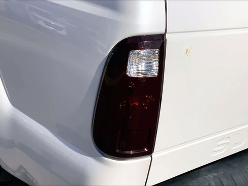 Used 2015 Ford F250 Lariat w/ Chrome Package image 28