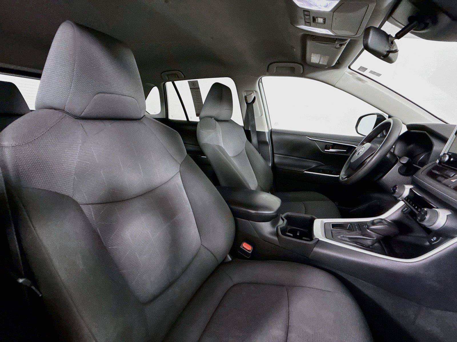 Certified 2025 Toyota RAV4 XLE FWD image 41