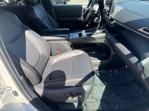 Used 2021 Toyota Sienna XSE FWD image 30