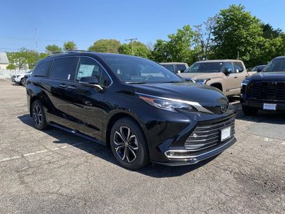 New 2026 Toyota Sienna Platinum