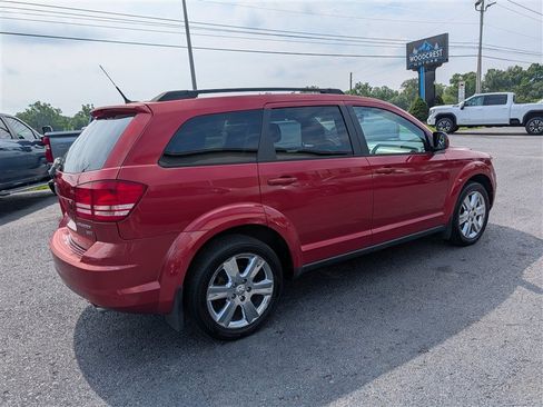 Used 2010 Dodge Journey SXT w/ Rear Seat Video Group FWD image 6