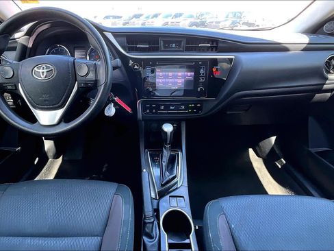 Used 2019 Toyota Corolla LE image 15