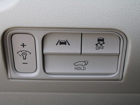 Certified 2022 Kia Sorento SX FWD image 26