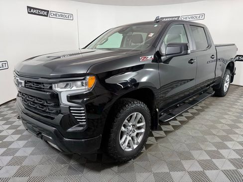 Used 2023 Chevrolet Silverado 1500 RST w/ Convenience Package II AWD/4WD image 2
