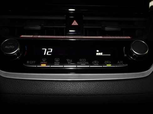 Certified 2025 Toyota Corolla LE image 12