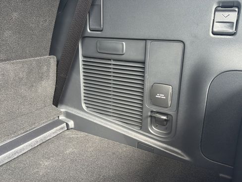 Used 2026 Ford Expedition Tremor AWD/4WD image 8