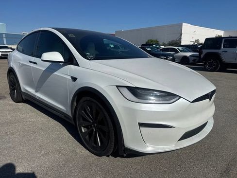 Used 2023 Tesla Model X AWD/4WD image 3