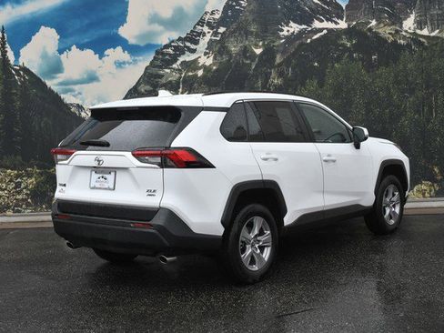 Certified 2025 Toyota RAV4 XLE AWD/4WD image 3
