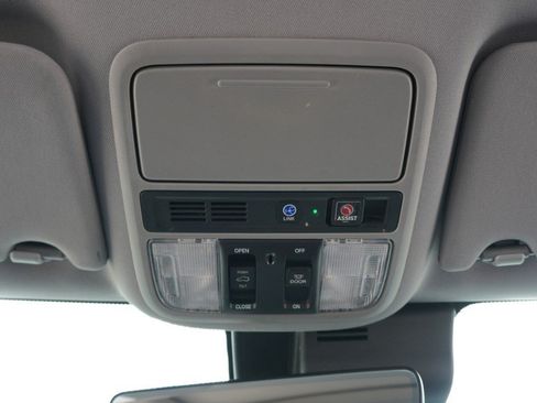 Used 2019 Honda Pilot Touring image 27