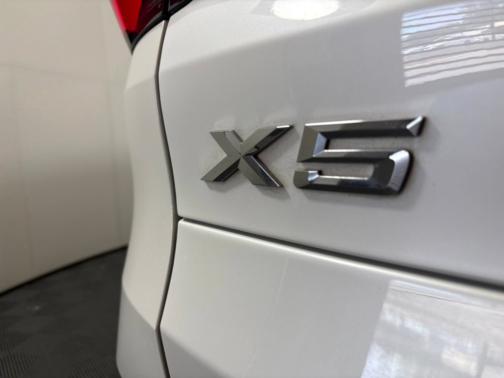 Certified 2025 BMW X5 xDrive40i AWD/4WD image 10